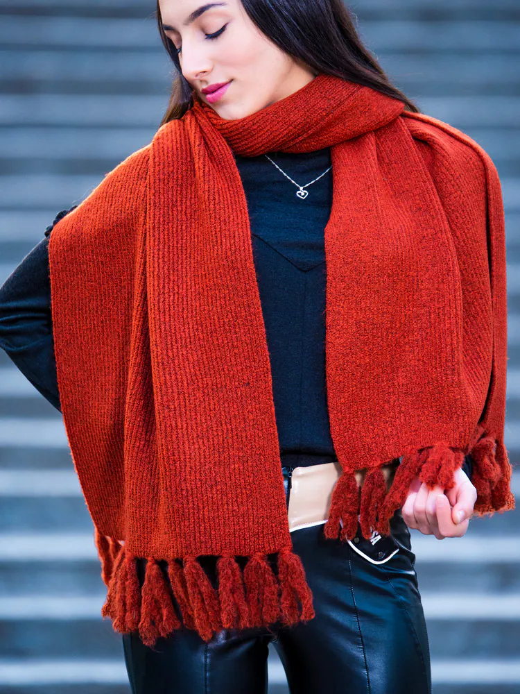 Knitted vest or scarf product example